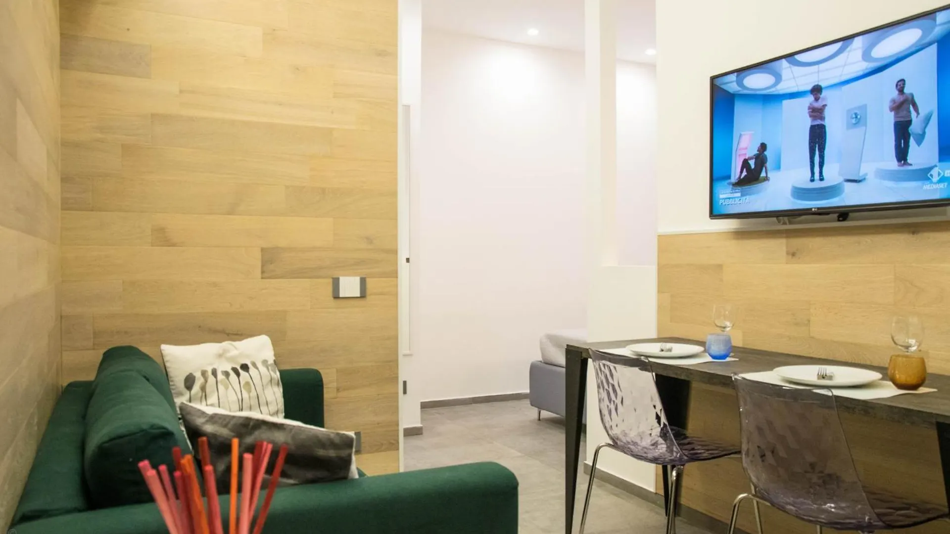 Largo Leopardi Modern Apartment Rome