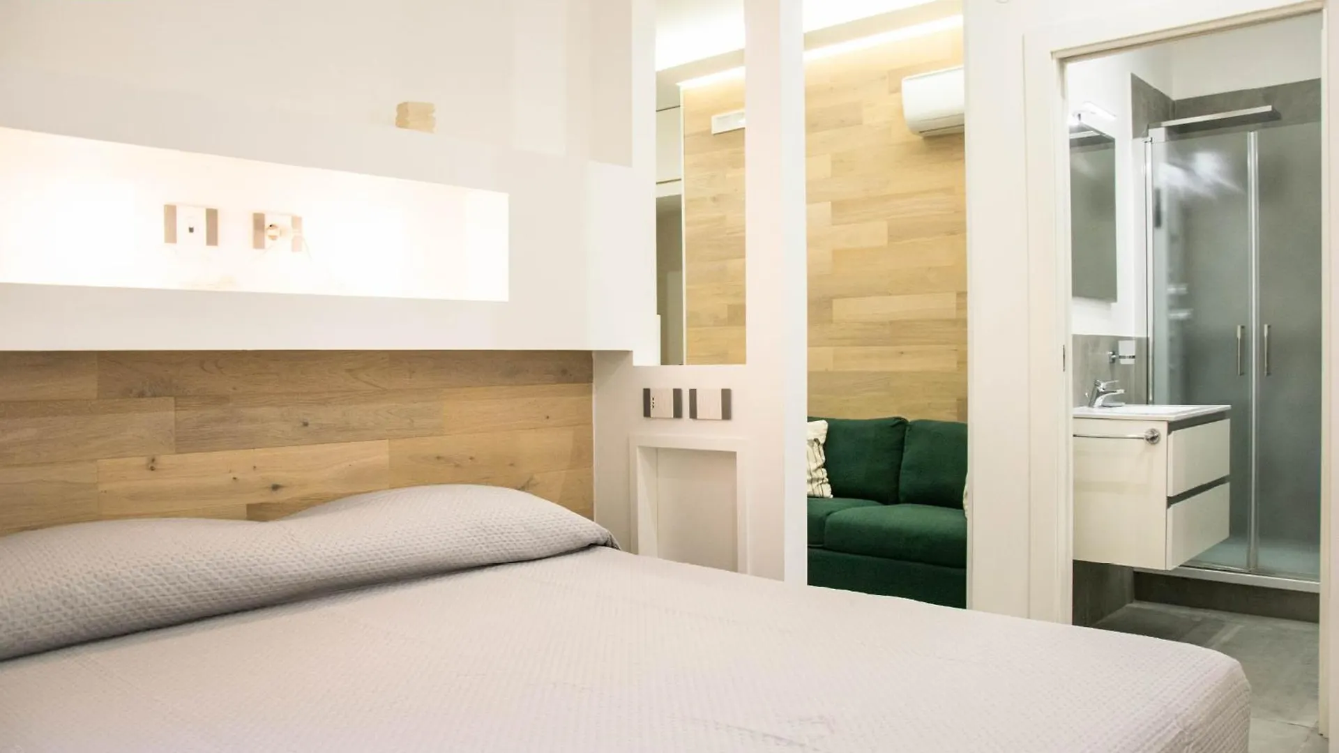 Largo Leopardi Modern Apartment Rome 0*,  Italy